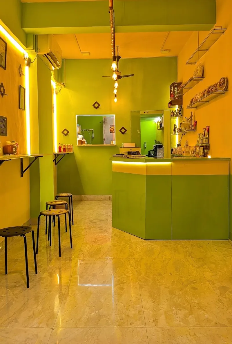 The Tinku's Kafeee, Tilak Nagar, Kurla, Mumbai — photo 4