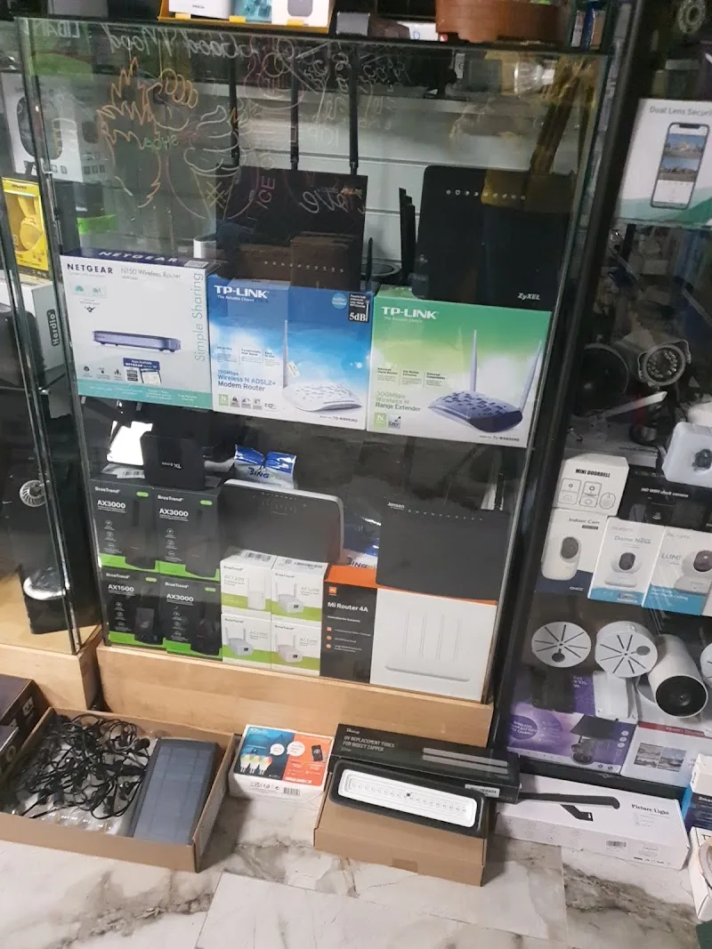 Dr Mobile And Computer, Kilburn, London — photo 6