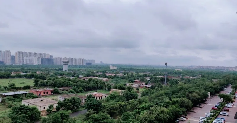 Dou Chi, Chi 4, Gaur City 1, Greater Noida — photo 3
