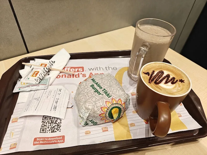 McDonald's, Barakhamba Road, Connaught Place (CP), New Delhi — photo 6