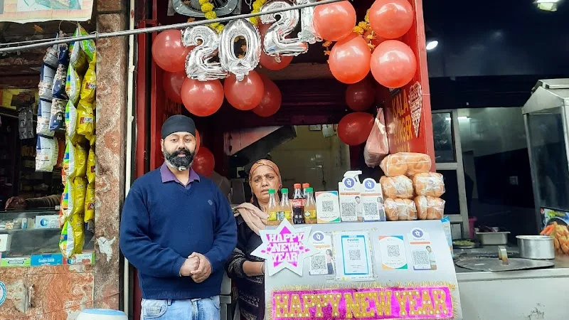 Kala Burger Wala, Subhash Nagar, Janakpuri, New Delhi — photo 7