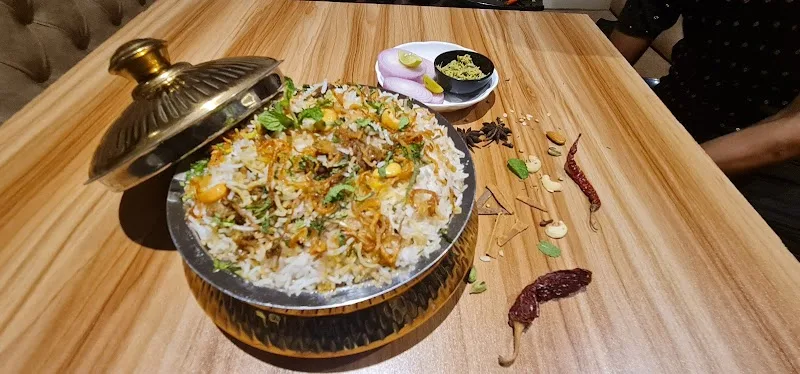King's Palace Restaurant Photos 16