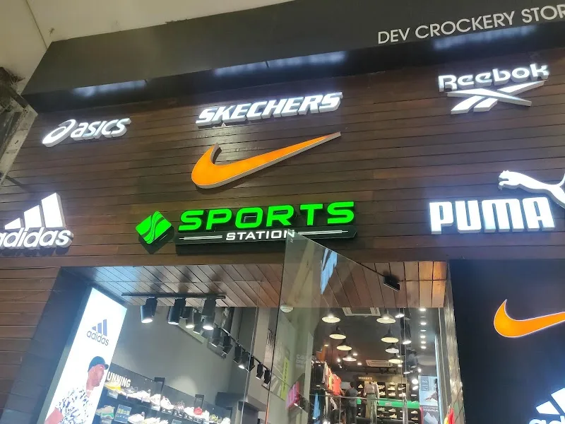Sports Station, Rajiv Chowk, Connaught Place (CP), New Delhi — photo 3