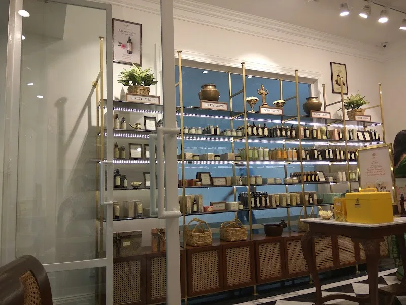 Kama Ayurveda, Phoenix Marketcity, Pune — photo 3