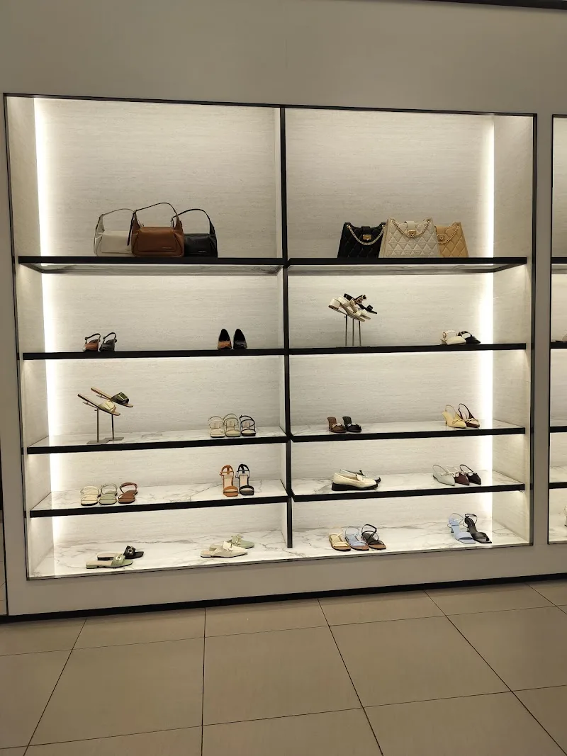 Charles & Keith, South City Mall, Kolkata — photo 5