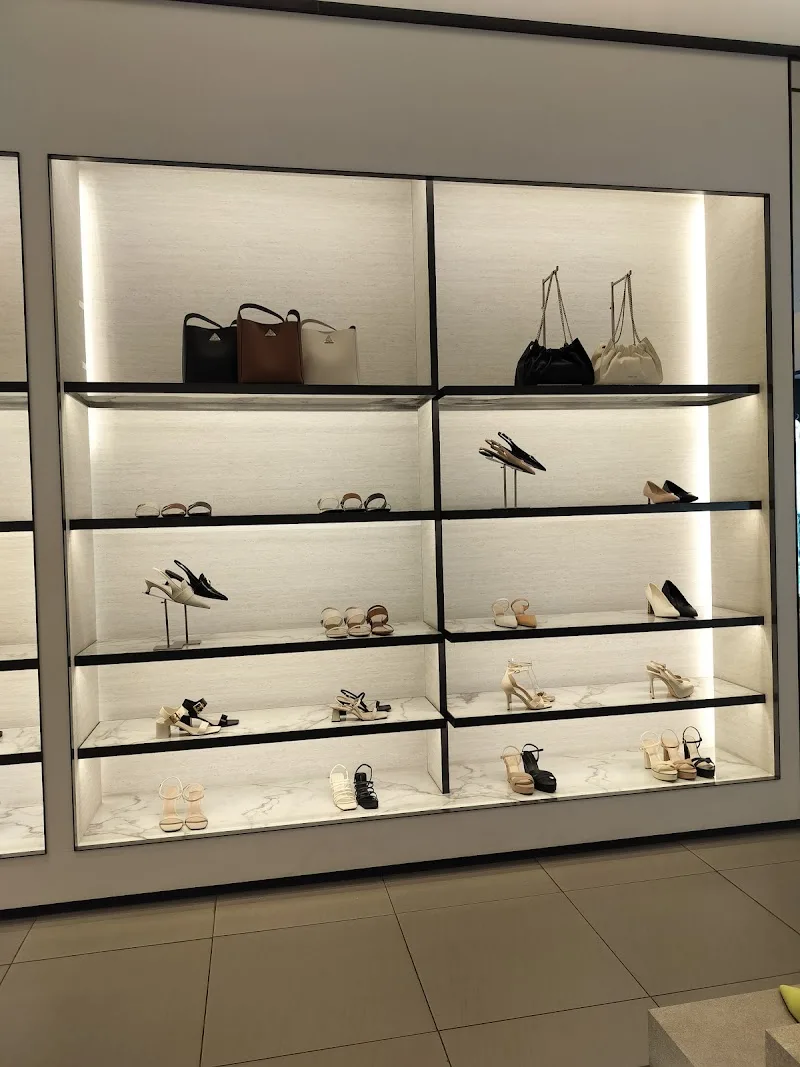 Charles & Keith, South City Mall, Kolkata — photo 6