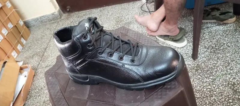 Baba Shoes, City Centre, Udaipur — photo 6