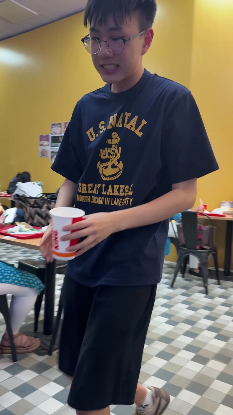 Burger King, Epicuria Food Mall, Nehru Place, New Delhi — photo 4