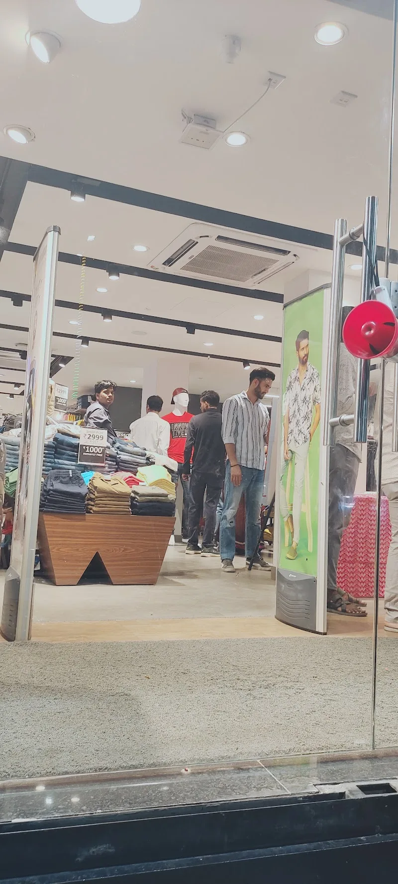 Trends, Outram Lines, North Campus, New Delhi — photo 7