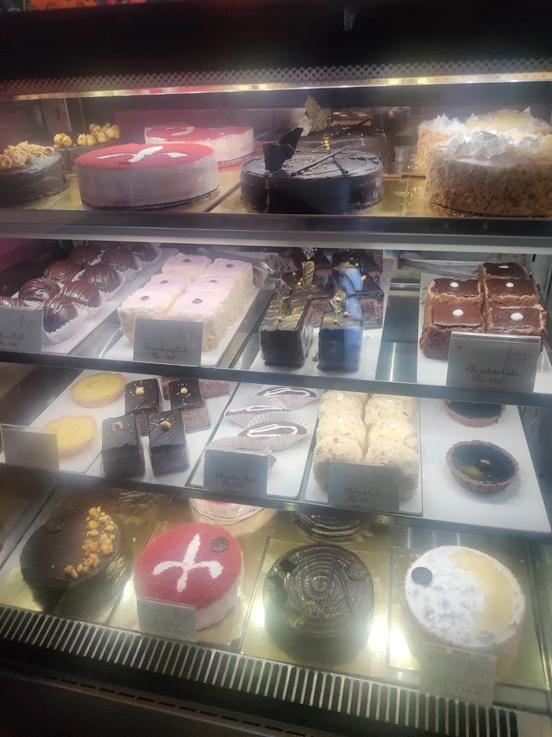 Flurys, Diamond Garden, Chembur, Mumbai — photo 2