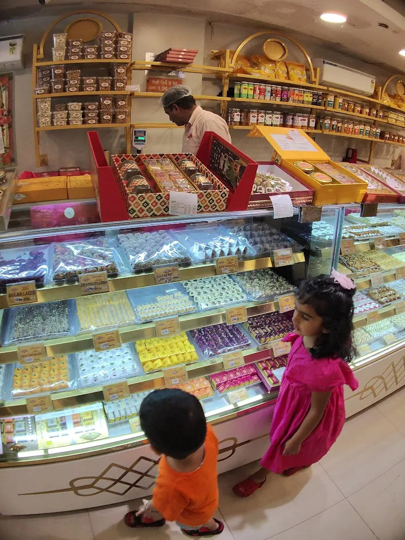 Bharat Sweets, Ashok Vihar, Shastri Nagar, New Delhi — photo 4