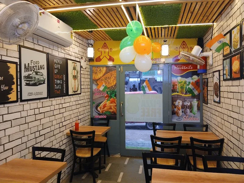 Pizza Goodness, Khureji, Preet Vihar, New Delhi — photo 3