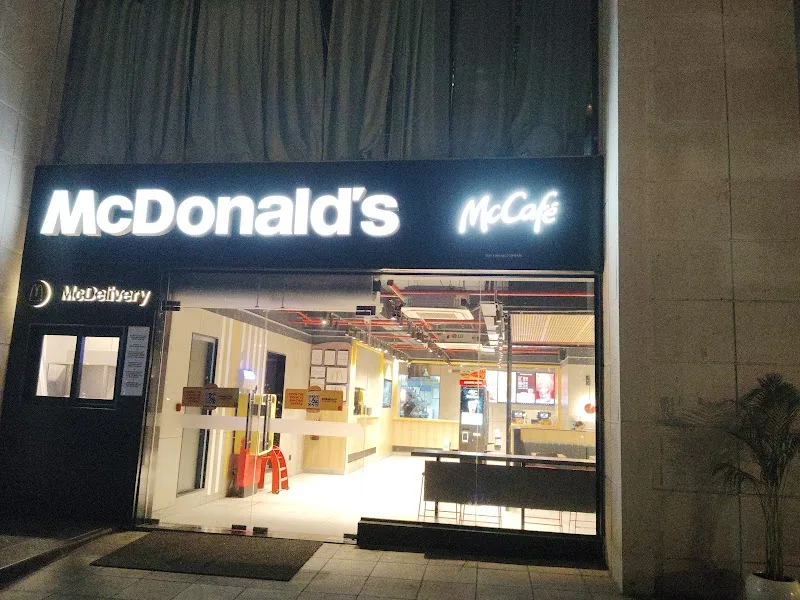 McDonald's, Barel, Lucknow — photo 3