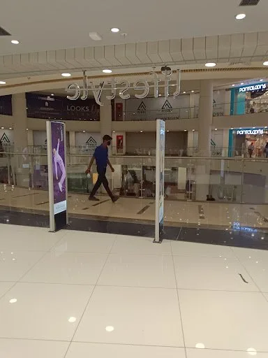 Lifestyle, Pebble Downtown Mall, Faridabad — photo 2