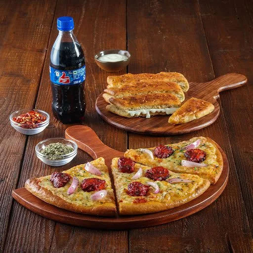 Thinsane Pizza by Oven Story, Jorabagan, Kolkata — photo 2