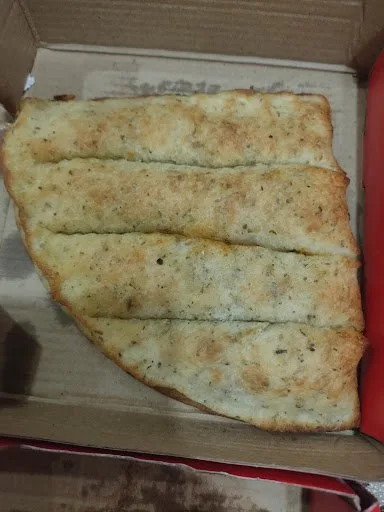 Thinsane Pizza by Oven Story, Jorabagan, Kolkata — photo 6
