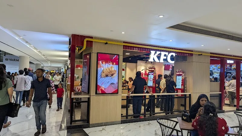 McDonald's, ELPRO City Square Mall, Pawna Nagar, Pune — photo 2